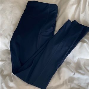 Athleta laser cut contender navy size s